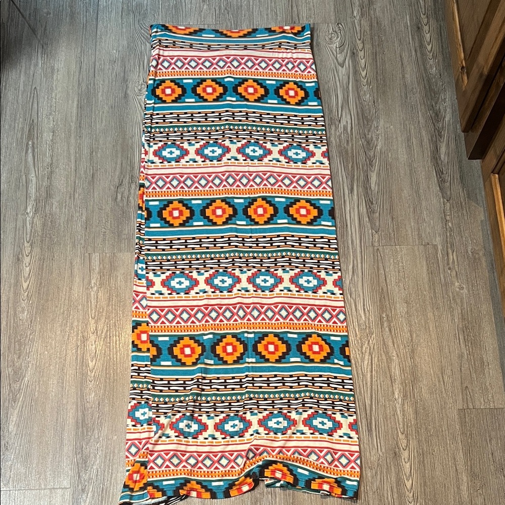 Bella D. Multicolor Geometric Skirt